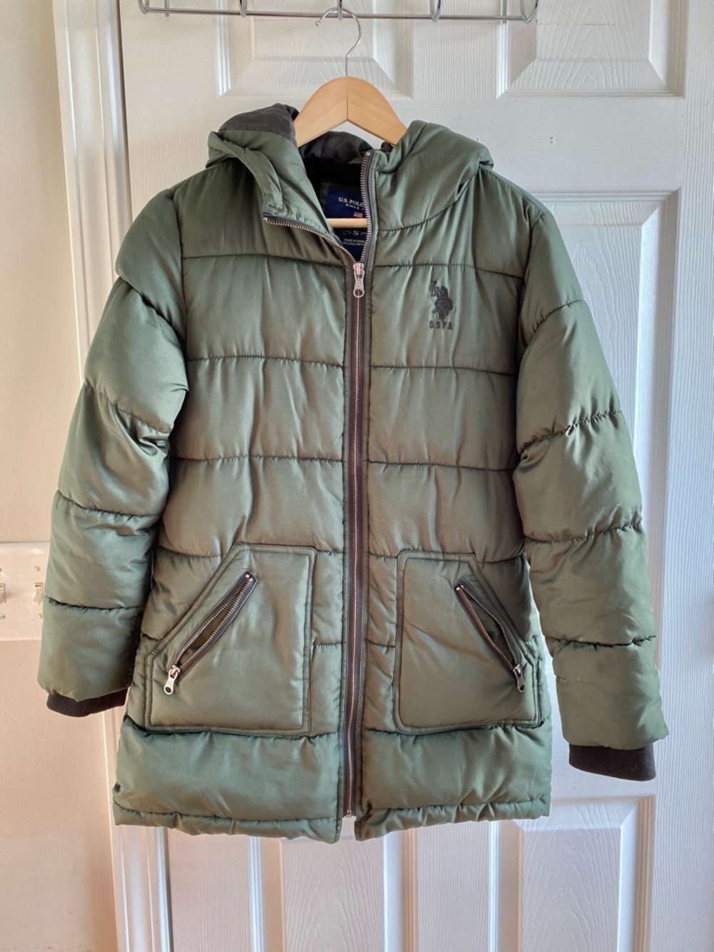 US POLO Assn Olive green hooded puffer jacket great condition Women size Small